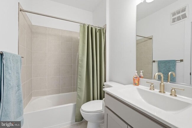 Building Photo - 21950 Garganey Ter