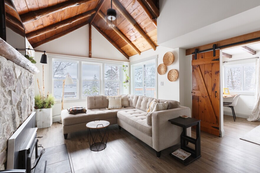 Building Photo - 11 Kushaqua Trl S