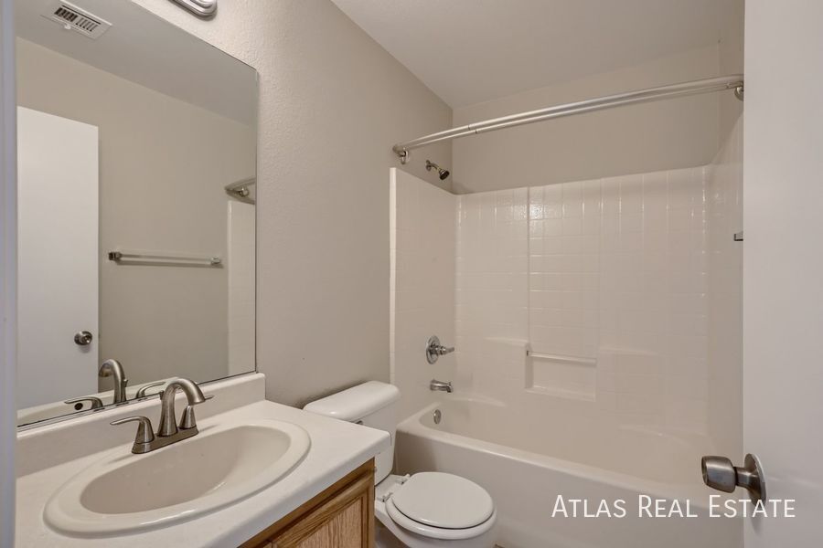 Building Photo - 732 Moonlight Mesa Dr