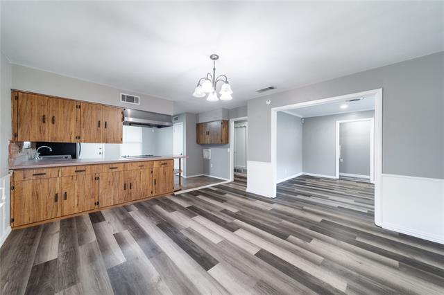 Building Photo - 2605 San Medina Ave