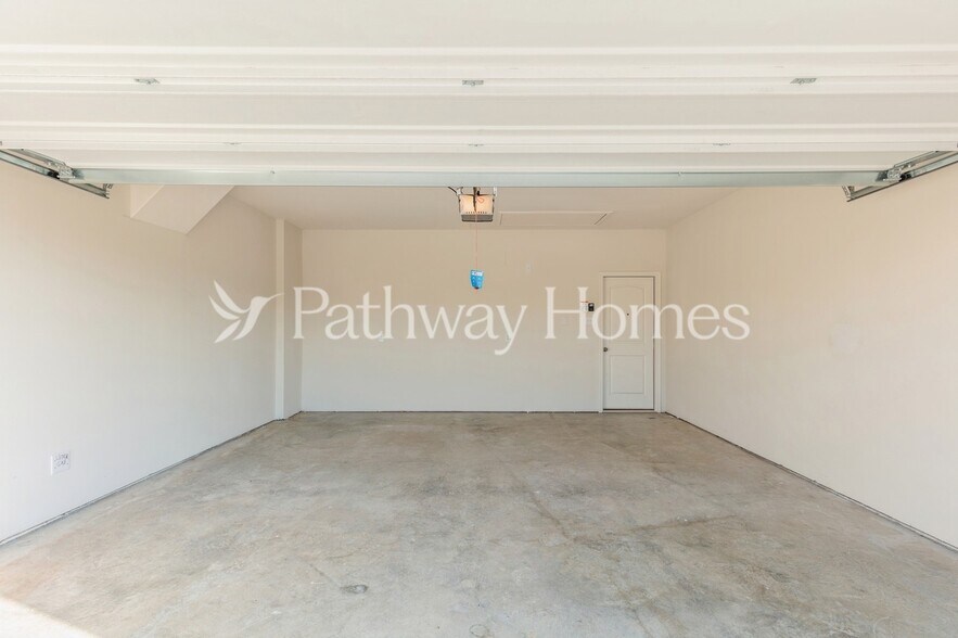 Building Photo - 10805 Copper Hills Ln