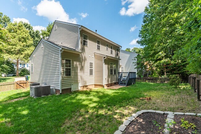 Building Photo - 8626 Carileph Ct