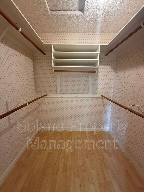 Building Photo - 2506 Marquette Ct