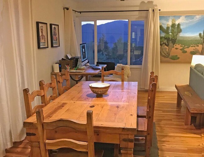 Building Photo - 3-Bedroom Home in Glendale's Foothills with RV Parking!