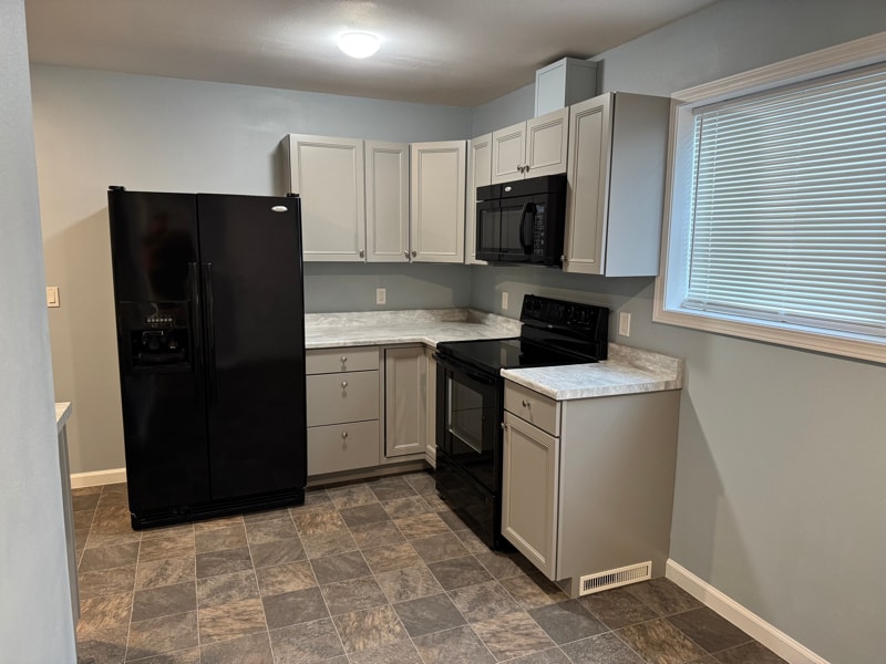 Building Photo - 1838 Phillips Ave