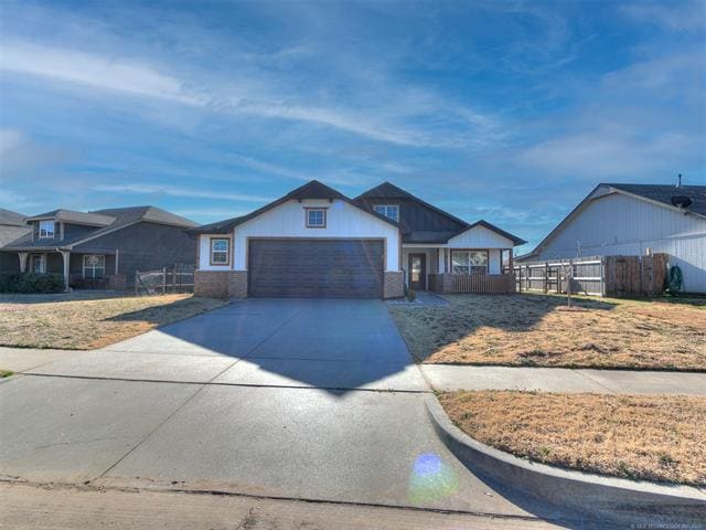 Building Photo - 15112 E 109th St N