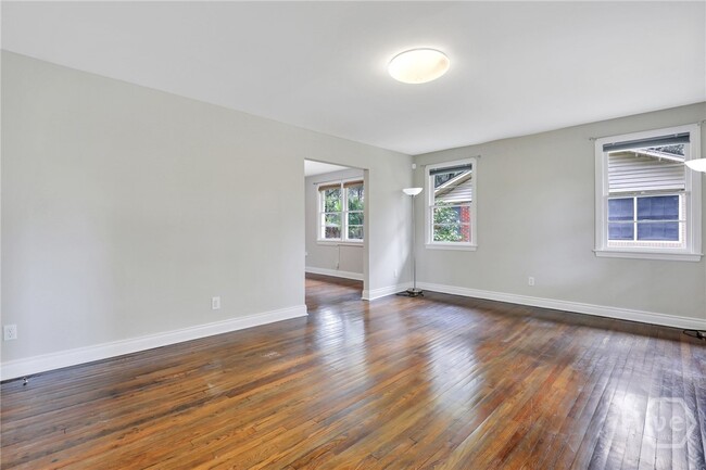 Building Photo - 5215 Habersham St