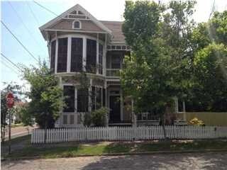 Primary Photo - 204 N Franklin St