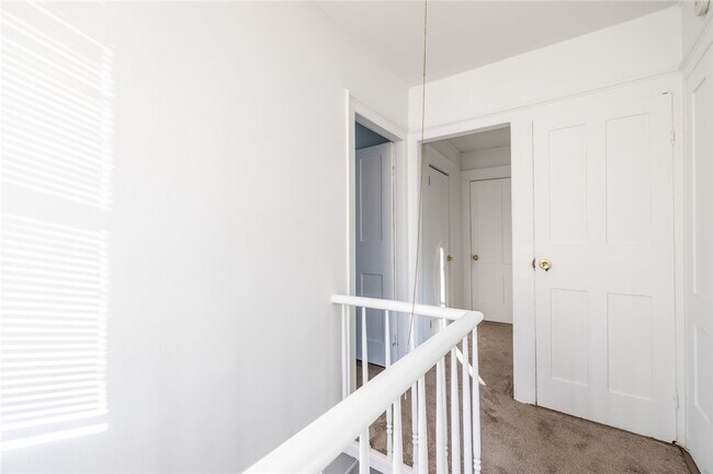 Building Photo - 757 Holt Rd