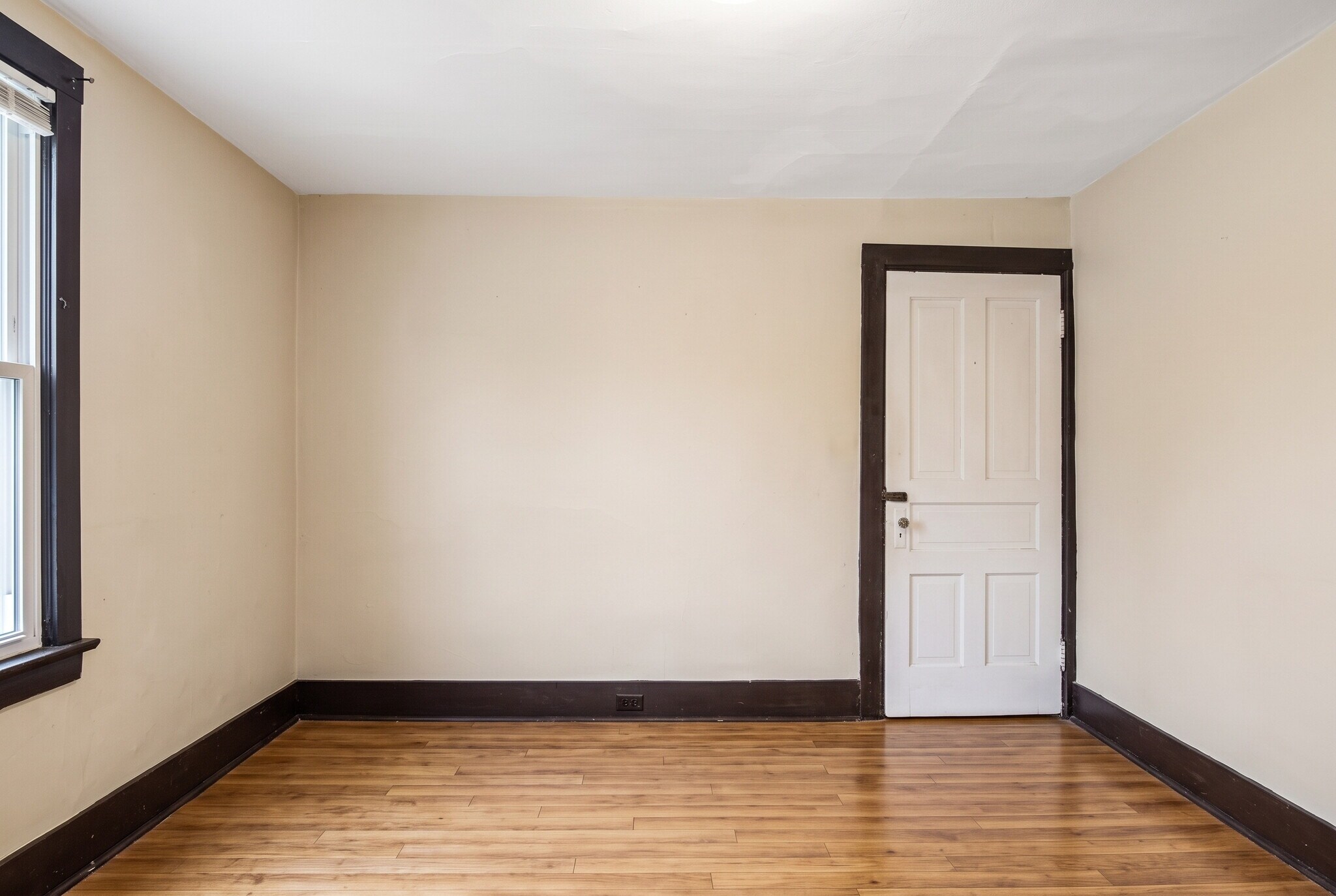 Building Photo - 126 N Franklin St