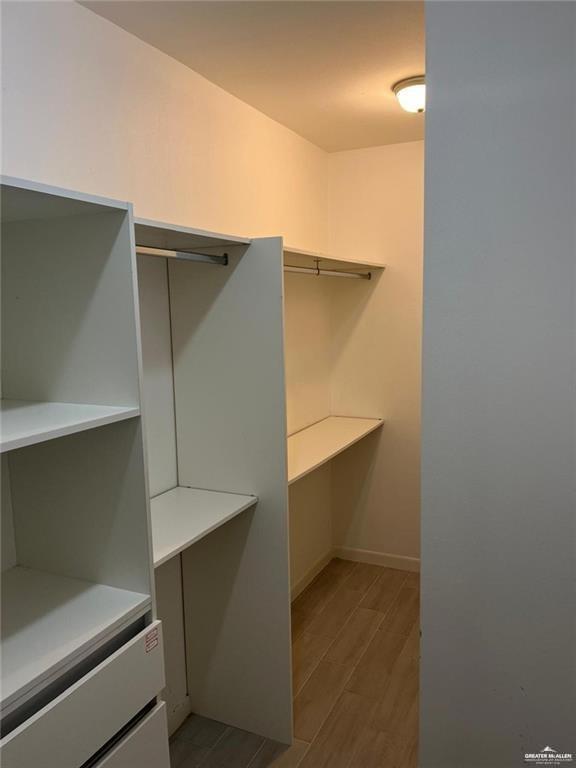 Building Photo - 12 West Dr