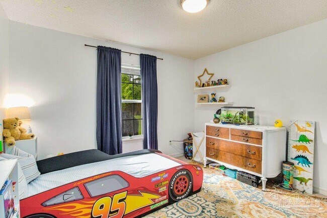 Building Photo - 5217 Choctaw Ave