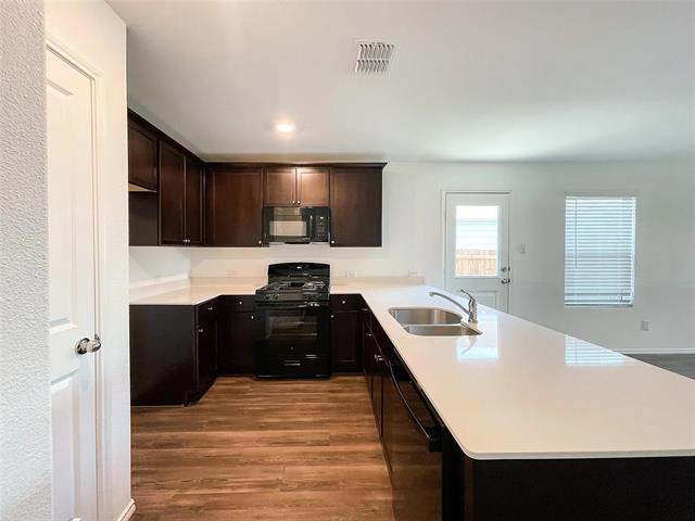 Building Photo - 7413 Jackrabbit Ave