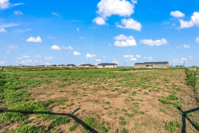 Building Photo - Country Living In Roosevelt ISD!