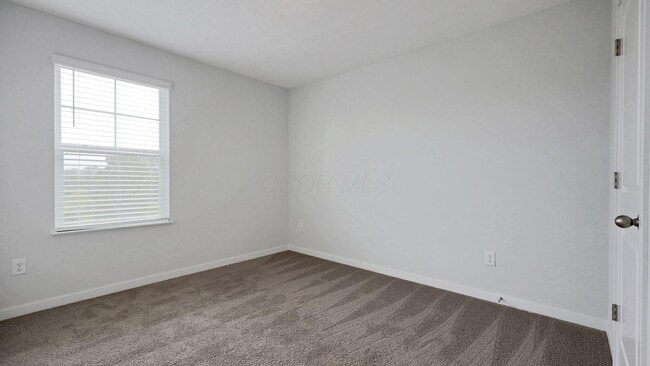 Building Photo - 858 Sunny Vale Dr