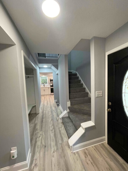 Building Photo - 1907 Mt Hope Ct