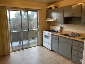Building Photo - 5405 Morrow Dr