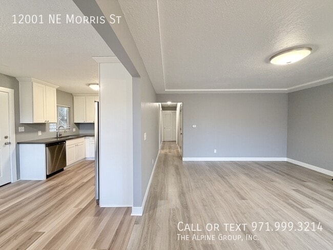 Building Photo - 12001 NE Morris St