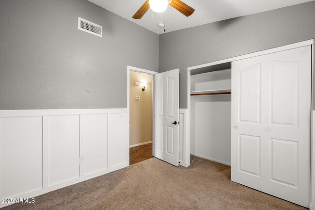 Building Photo - 7936 W Taro Ln