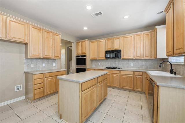 Building Photo - 2505 Mallard Ct