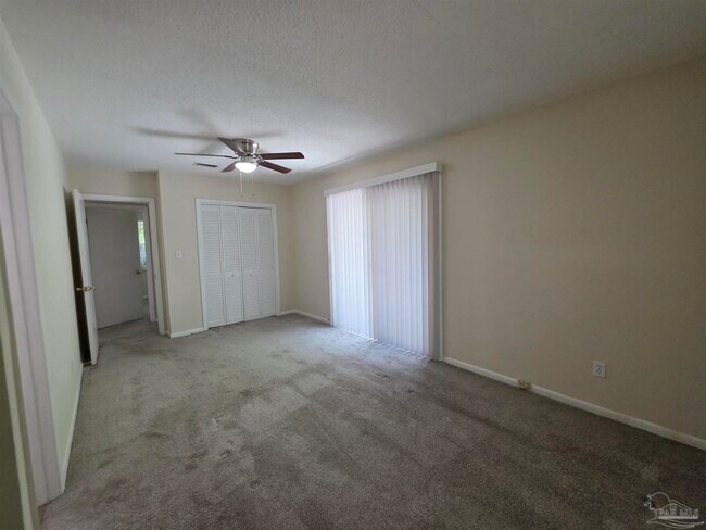 Building Photo - 4925 La Ceiba Dr