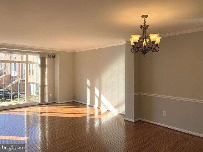 Building Photo - 3384 Governors Crest Ct