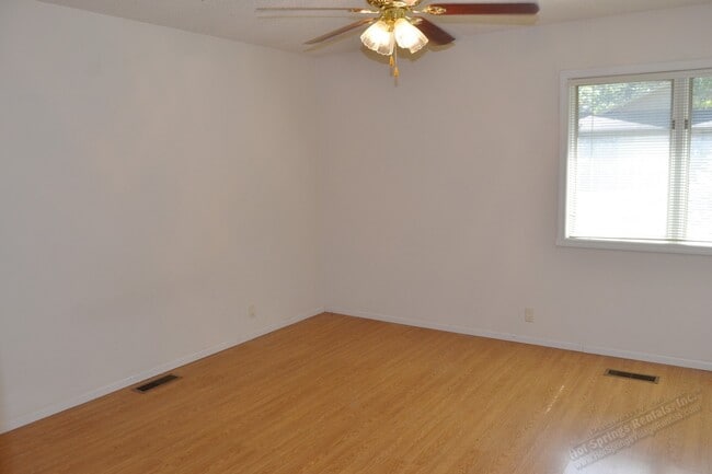 Building Photo - Cortez Golf Area | Home | Unfurnished