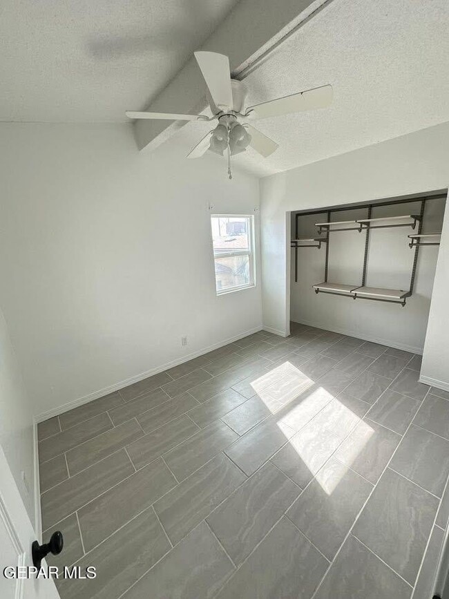 Building Photo - 2509 Red Sails Dr