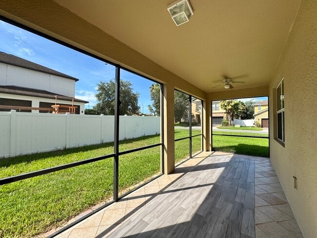Building Photo - 4 Bedroom/3 Bathroom Enclave at Terra Bella
