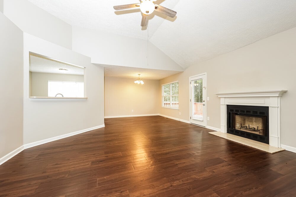 Building Photo - 1004 Blue Mountain Ln