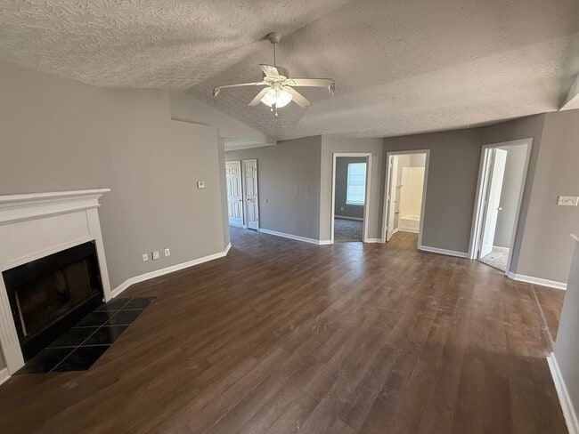 Building Photo - 3361 Tyler Ct