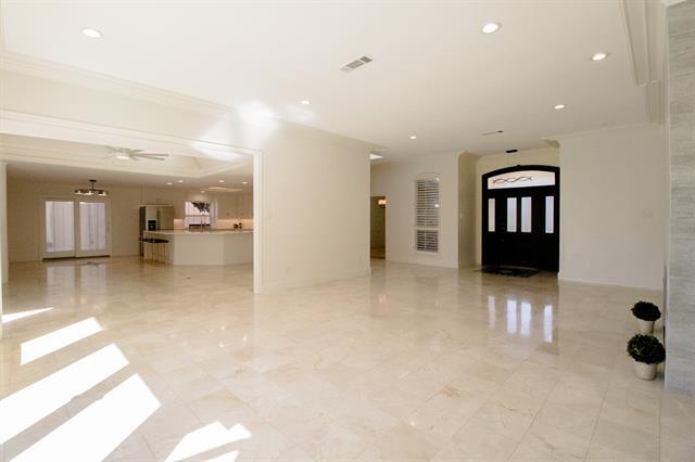 Building Photo - 5738 Deseret Trail