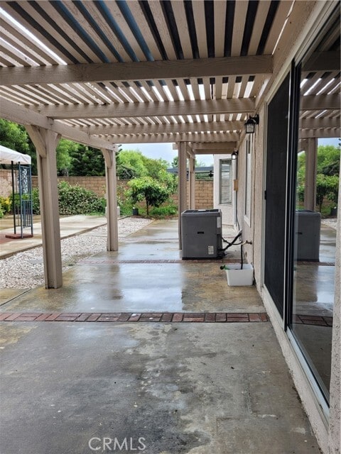 Building Photo - 775 Falcon View St