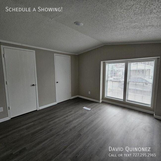 Building Photo - 5514 Kelso-