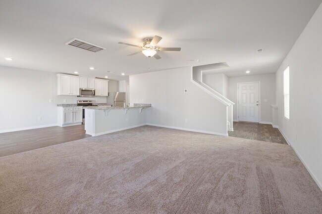 Building Photo - 2110 Briar Run Dr