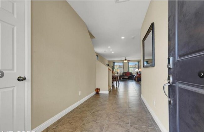Building Photo - 4630 Summer Azure St