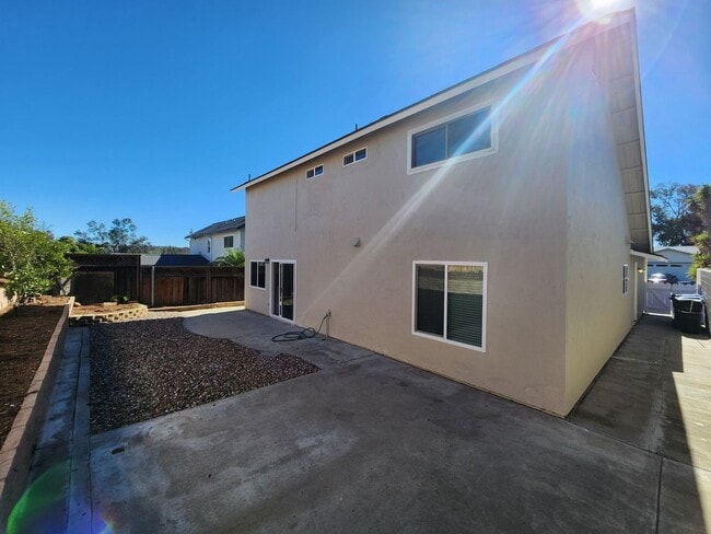 Building Photo - 4 Bedroom, 3 Bath 2-Story Completely Remodeled Home Near MCAS Miramar