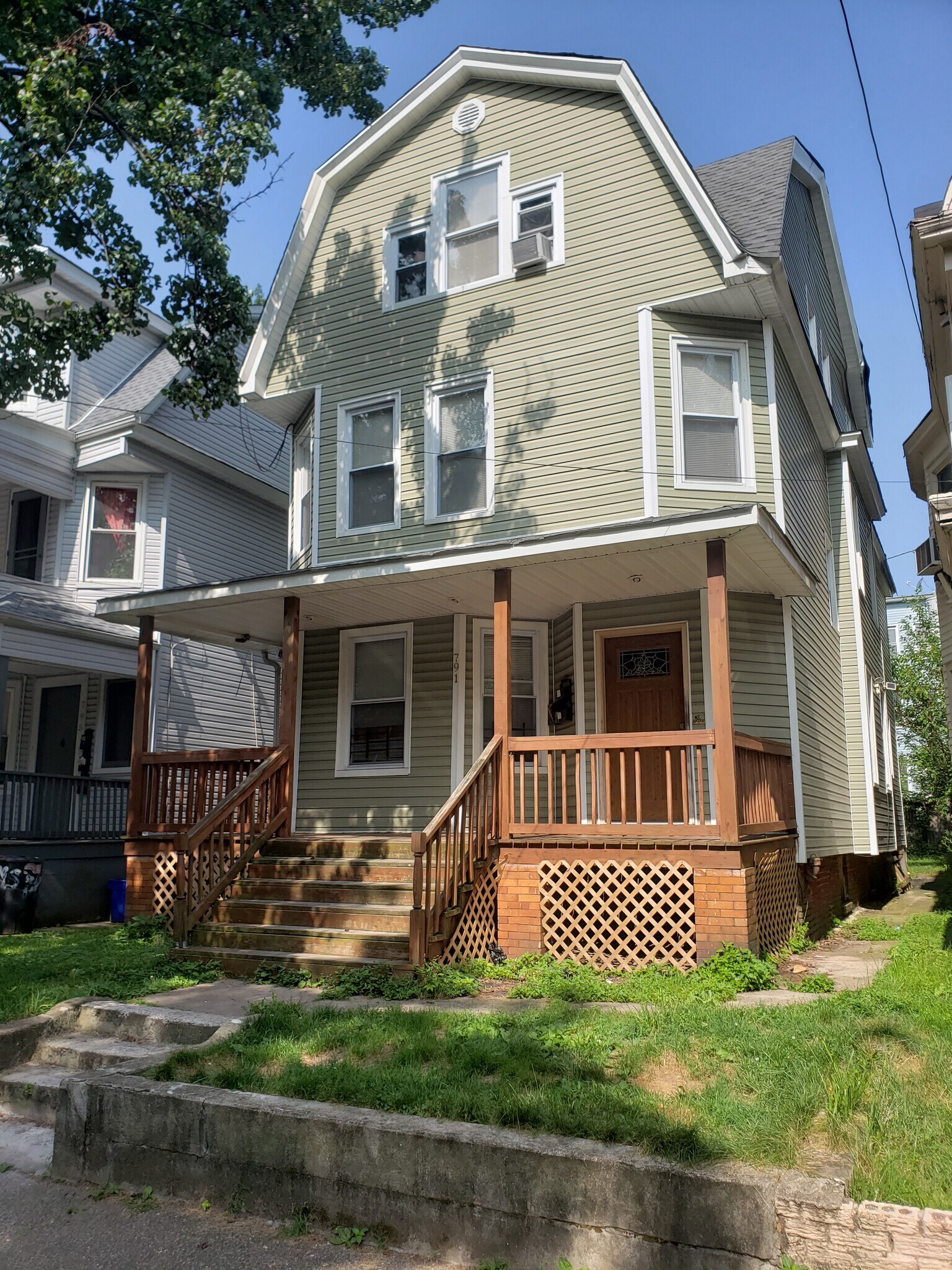 Building Photo - 791 S 13th St