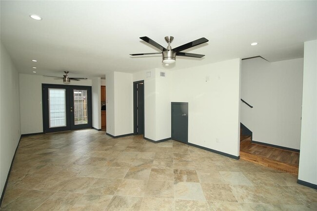 Building Photo - 4960 Milwee St