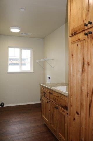 Building Photo - Henderson Center Gorgeous!  Executive Home, Beautiful finishes