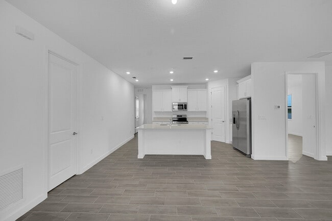 Building Photo - 3550 Angler Dr