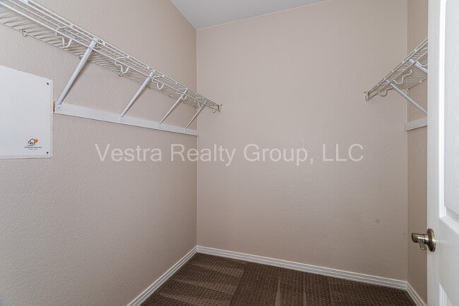 Building Photo - 9335 Amison Cir