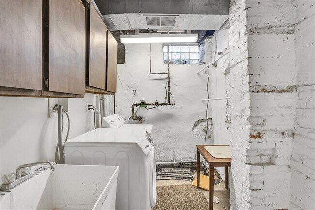 Building Photo - 3127 Josephine St