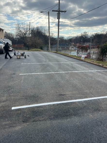 Building Photo - 888 Kerr Ave