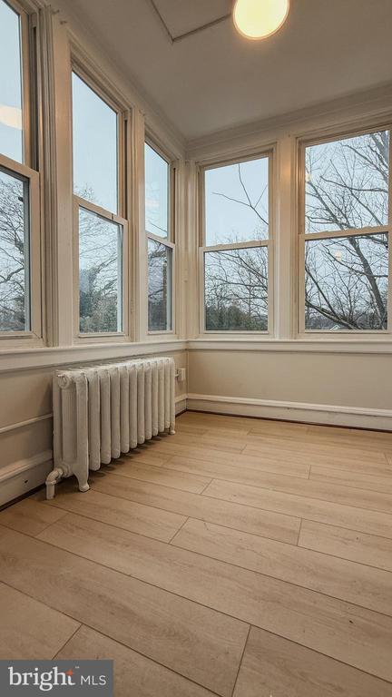 Building Photo - 165 E Mt Pleasant Ave