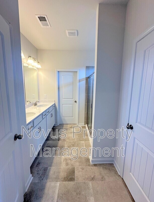 Building Photo - 206 Asher Dr