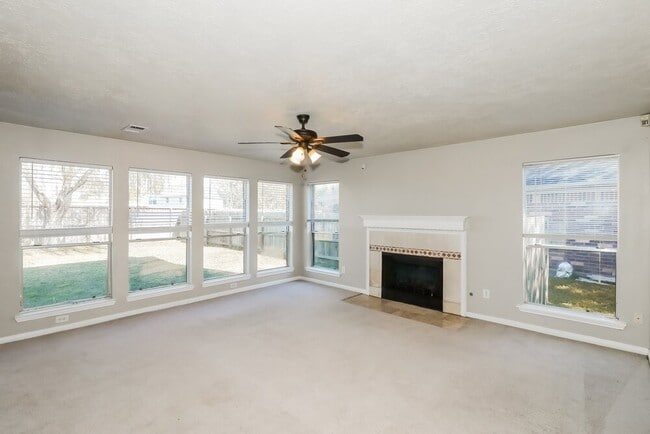 Building Photo - 17806 Oakland Mills Dr