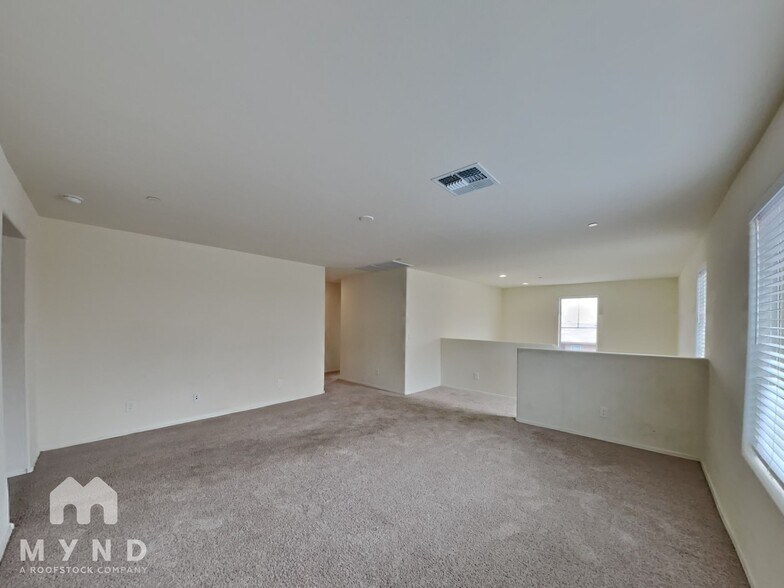 Building Photo - 13057 N Loralei Dr