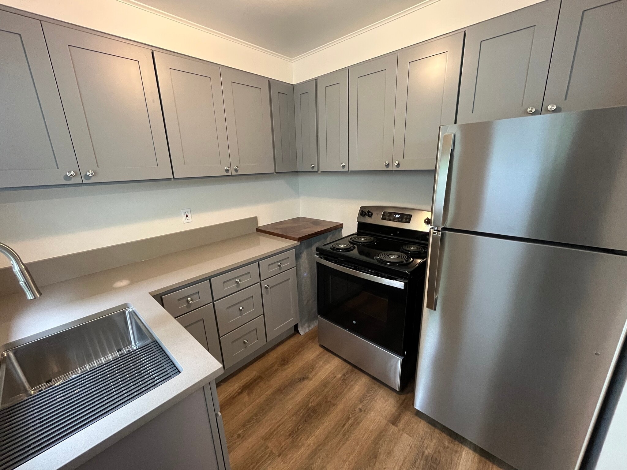 Kitchen - 2365 SE 45th Ave
