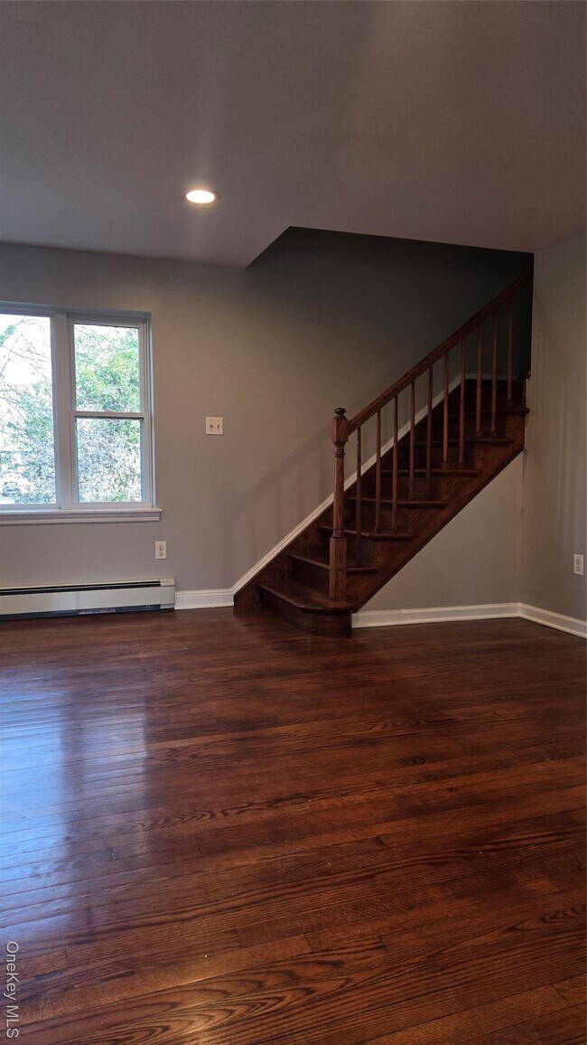 Building Photo - 37 E Rogues Path